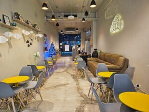 1階ダイニングのテナントエリアにあるミルクティーカフェの店内