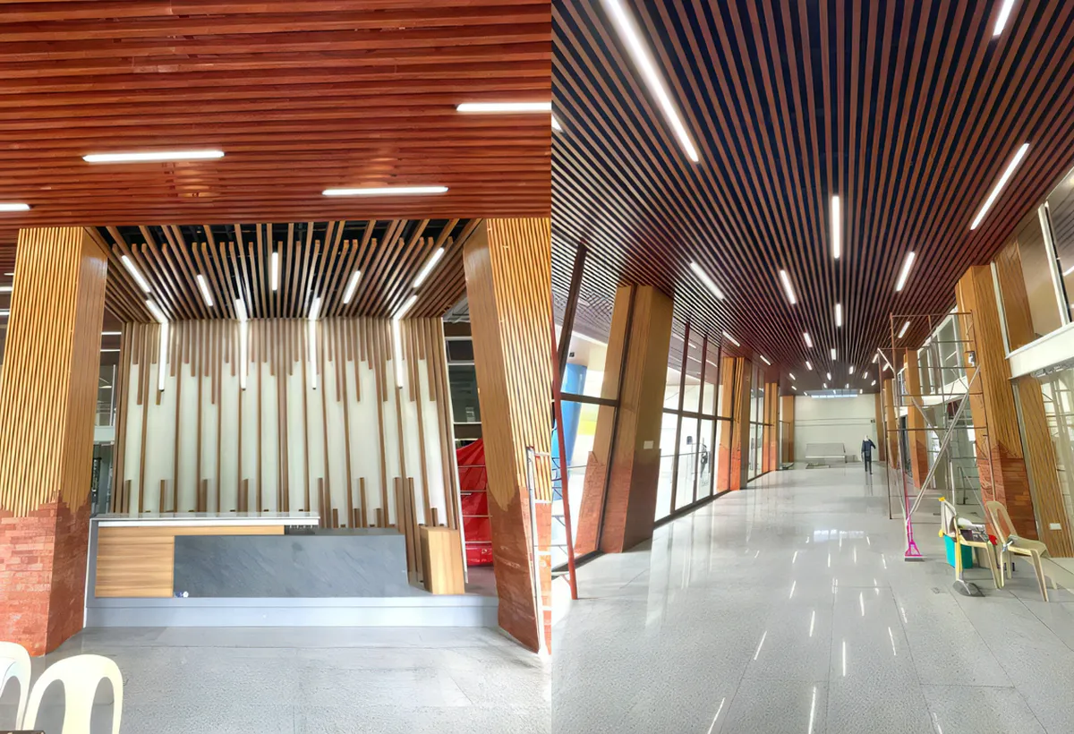 フィリピンのバギオにあるPINES Main Campusで改装が進む1階の受付カウンターとロビー通路